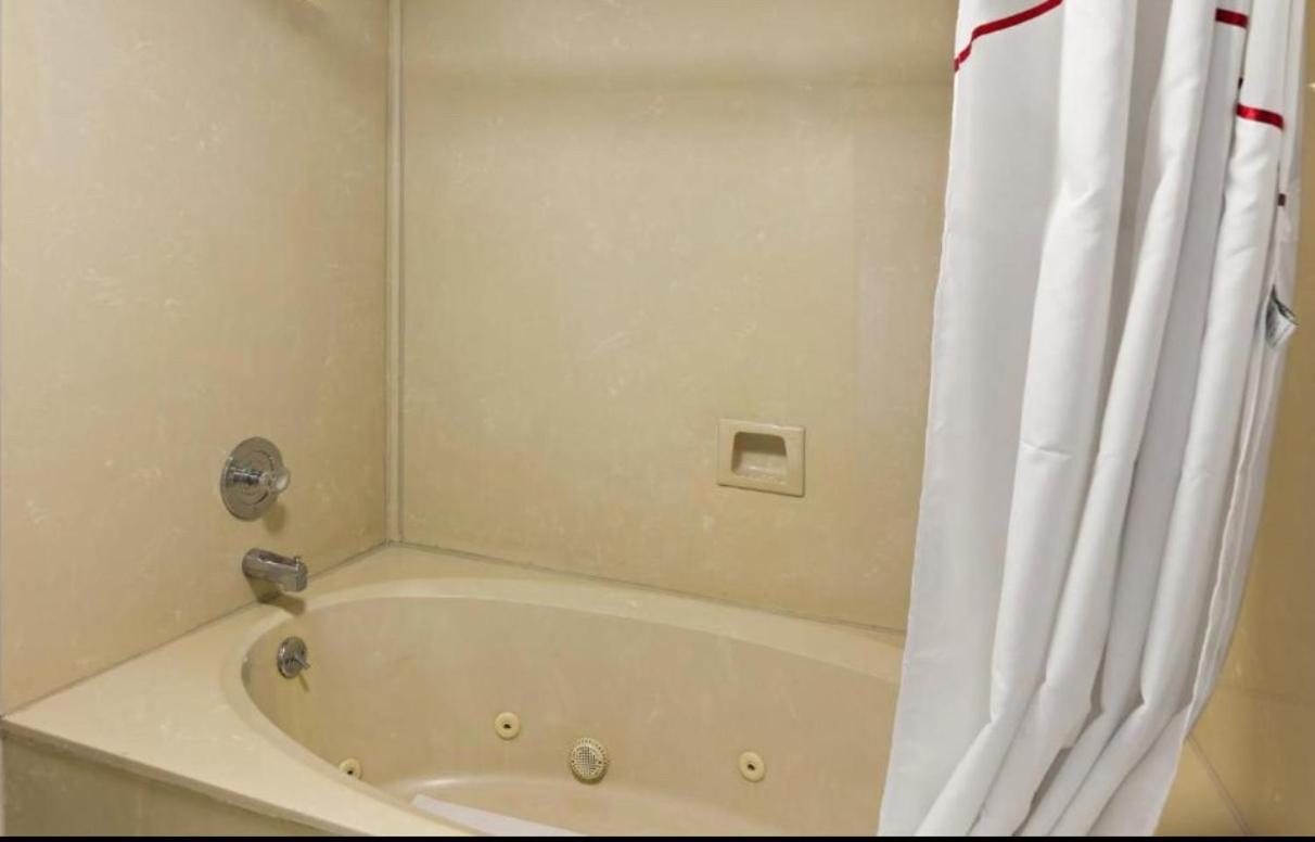 Red Roof Inn & Suites Monroe, Nc ภายนอก รูปภาพ